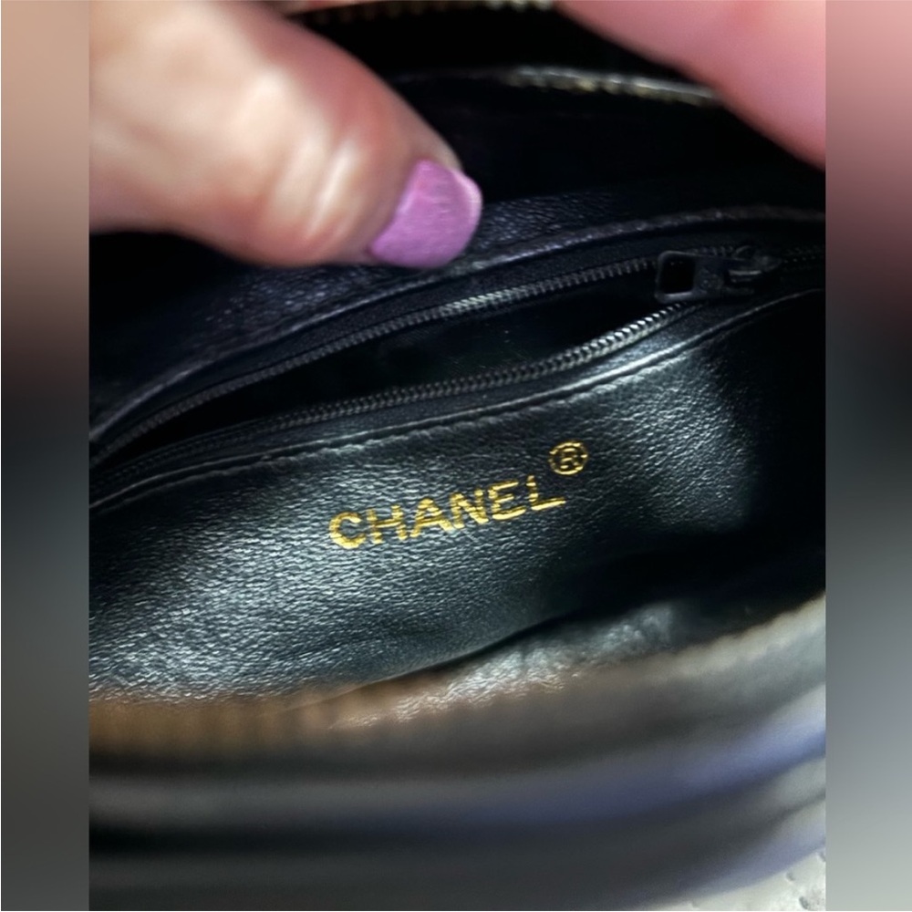 ⛔️SOLD⛔️ CHANEL Vintage '89-'91 RARE Quilted Tassel Shoulder Bag with COA - Picture 12 of 15